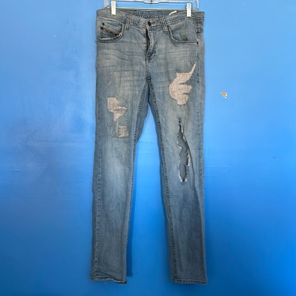 Empyre Women's Distressed Jeans Size 32 | Light Blue Wash Denim Casual
